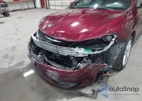 2015 Chrysler 200 S z USA, uszkodzony, nr VIN 1C3CCCDG8FN542833